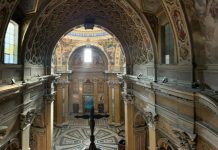 Interno della Chiesa dei SS. Biagio e Carlo ai Catinari